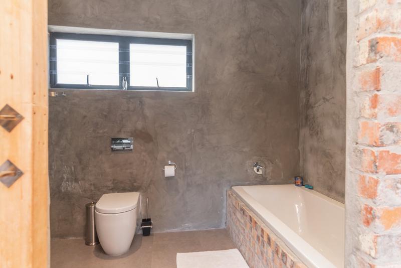 7 Bedroom Property for Sale in San Michel Western Cape